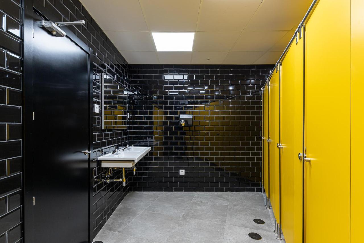 Art Seven Hostel Capsules Madrid Exterior photo